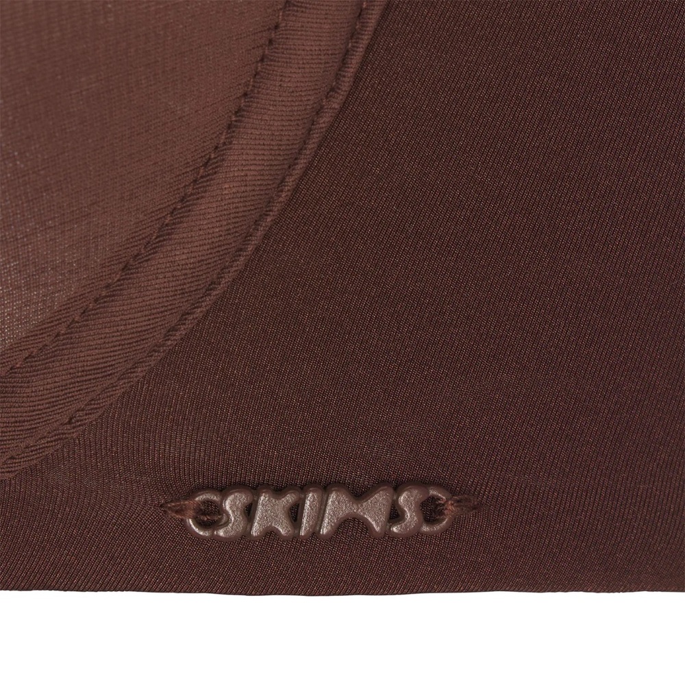 SKIMS No Show Unlined Balconette Bra - Picture 8 of 14